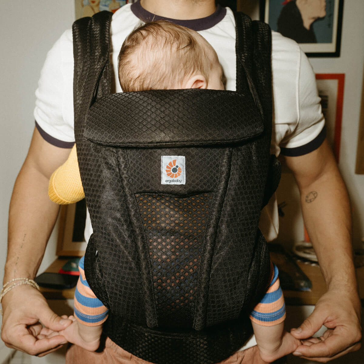 Ergobaby Omni Deluxe Mesh Baby Carrier - Image 8