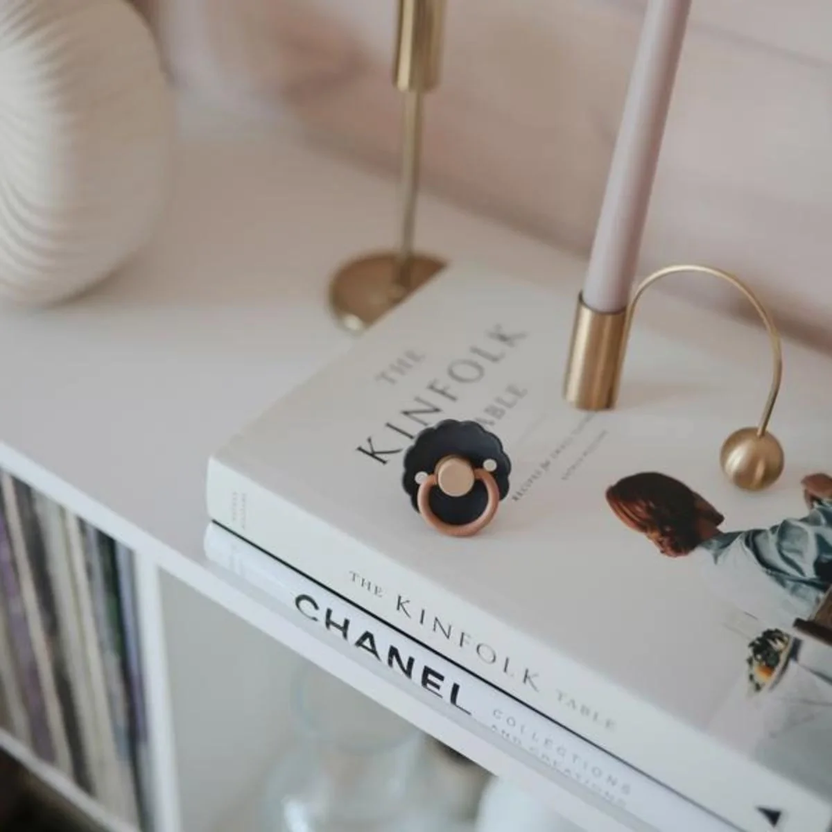 FRIGG Daisy Latex Pacifier - 2 Pack - Image 3