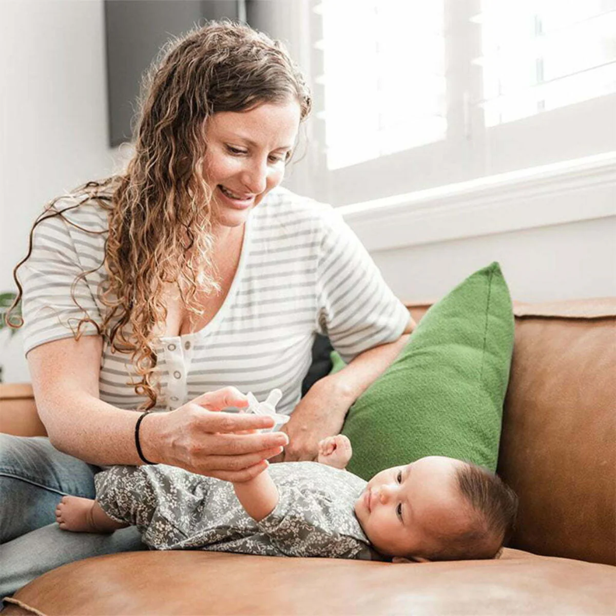 Haakaa Newborn Silicone Dummy - Image 3