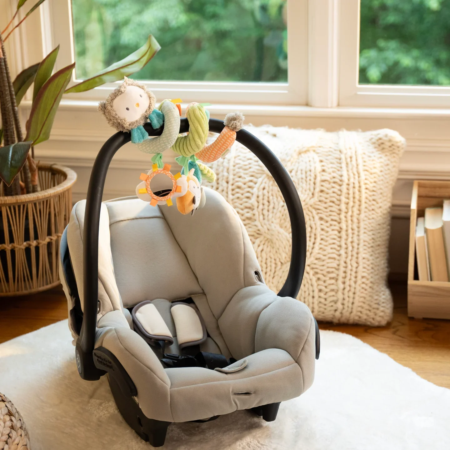 Ingenuity Nally & Friends Spiral Activity Toy Bar - Image 5