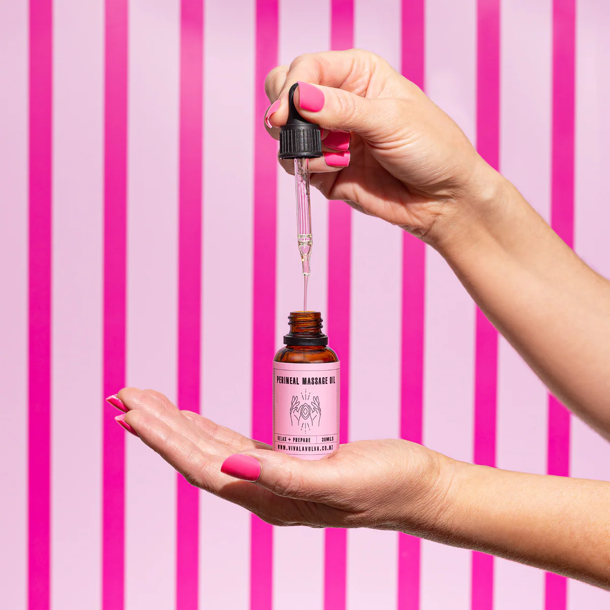 Viva La Vulva Perineal Massage Oil - Image 3